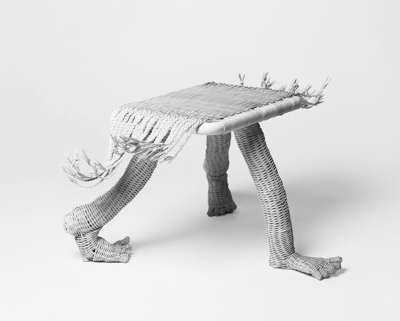 ככל שכפות רגליי יישאו אותי, צבע טרי. צילום: lippzahnschirm