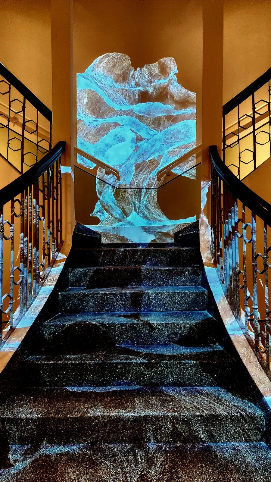 דפוסי מחאה, הדופק הדינמי של כיכר הדמוקרטיה. צילום: בן גניסלב