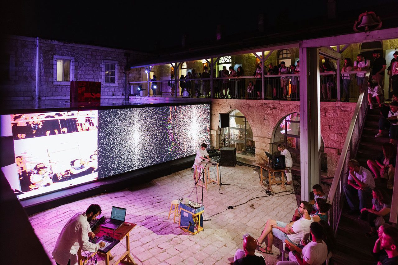 זמנתגובה, שבוע העיצוב ירושלים. צילום: טל פנסו