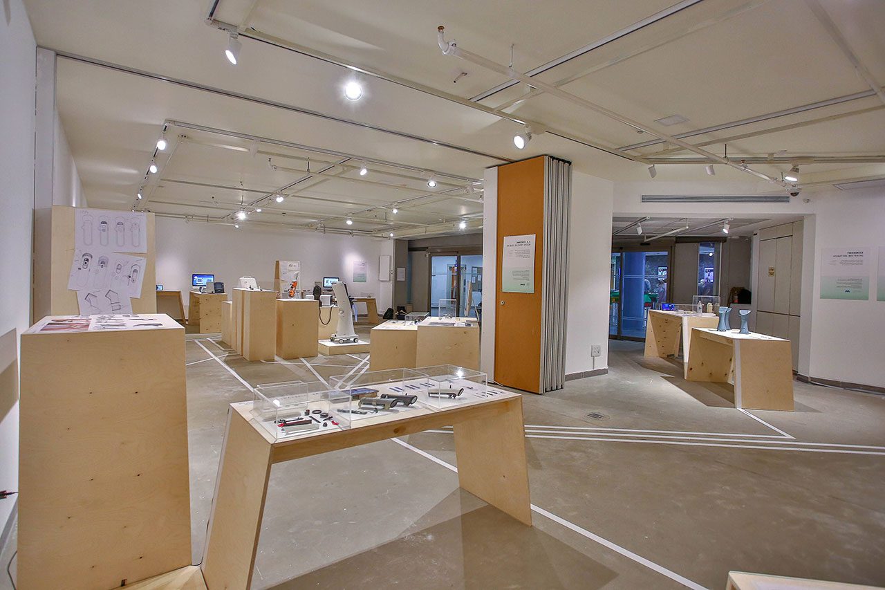 עיצוב לרפואה, גלריה ויטרינה. צילומים: עופר עמרם