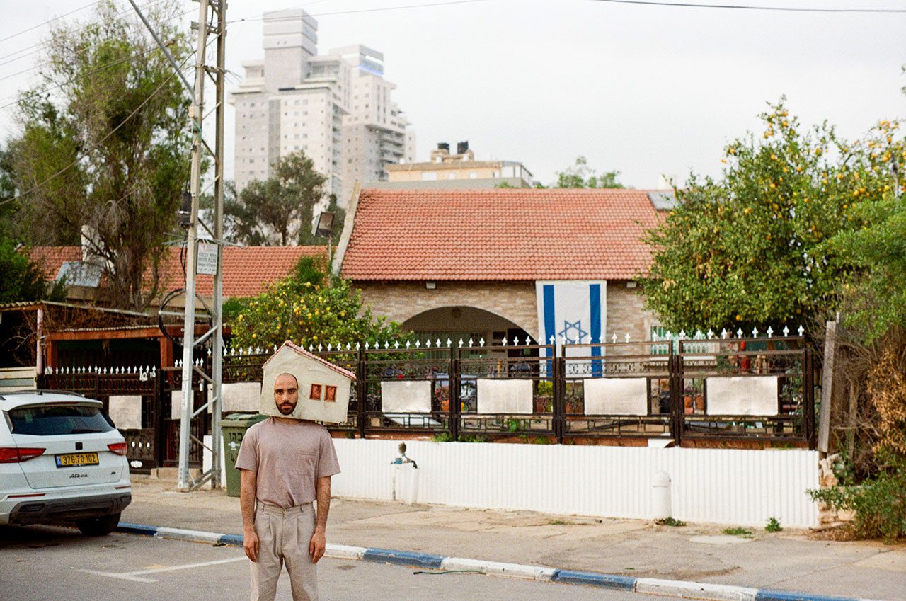 אביתר עומסי, מתוך סרט מחול של עירד בן גל. צילום: רותם אלקיים