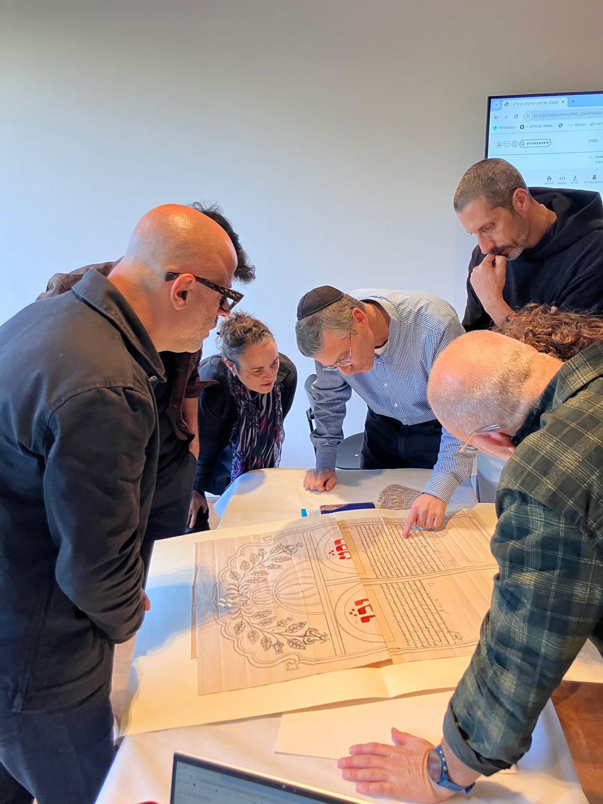 ביקור החממה לאות עברית בספריה הלאומית. צילום: אורי דרוקמן