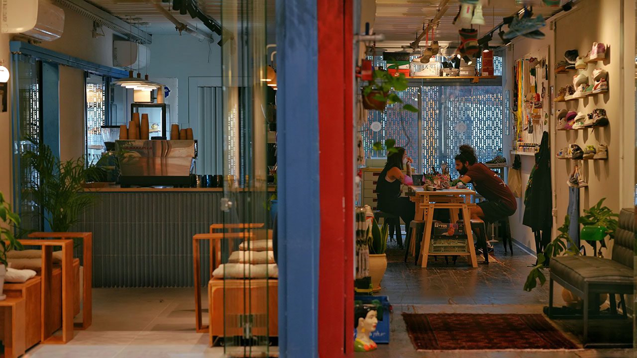 בית המכולות. צילום: מתן רחמן בננה