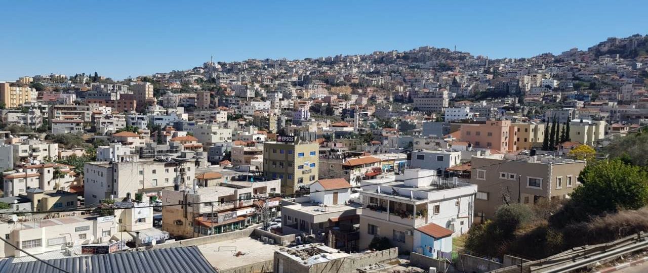 אום אל פחם, הנוף מגג הגלריה. צילום: מ"ל