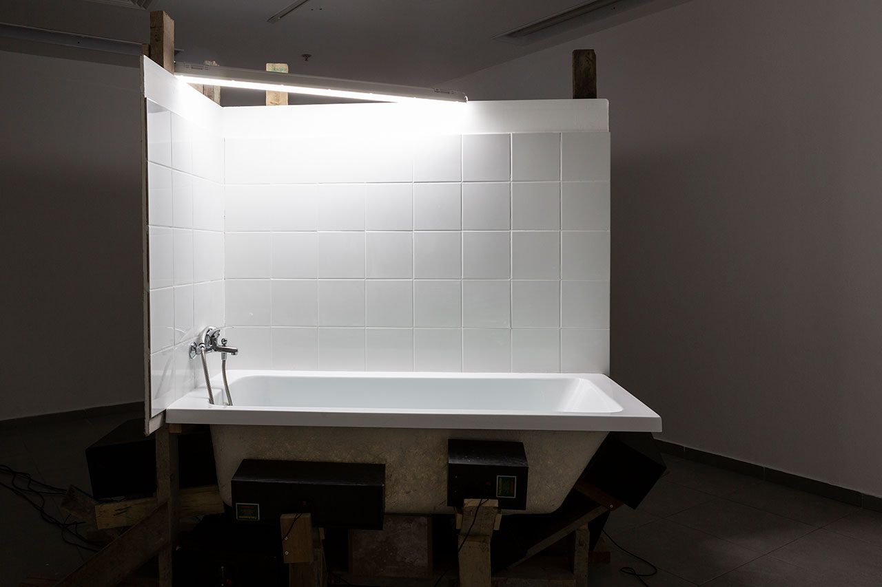 מתוך תערוכת היחיד בגלריית המדרשה. צילומים: מ״ל