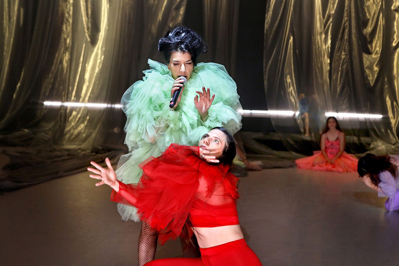 צילומים: בירגיט הופפלדנוני