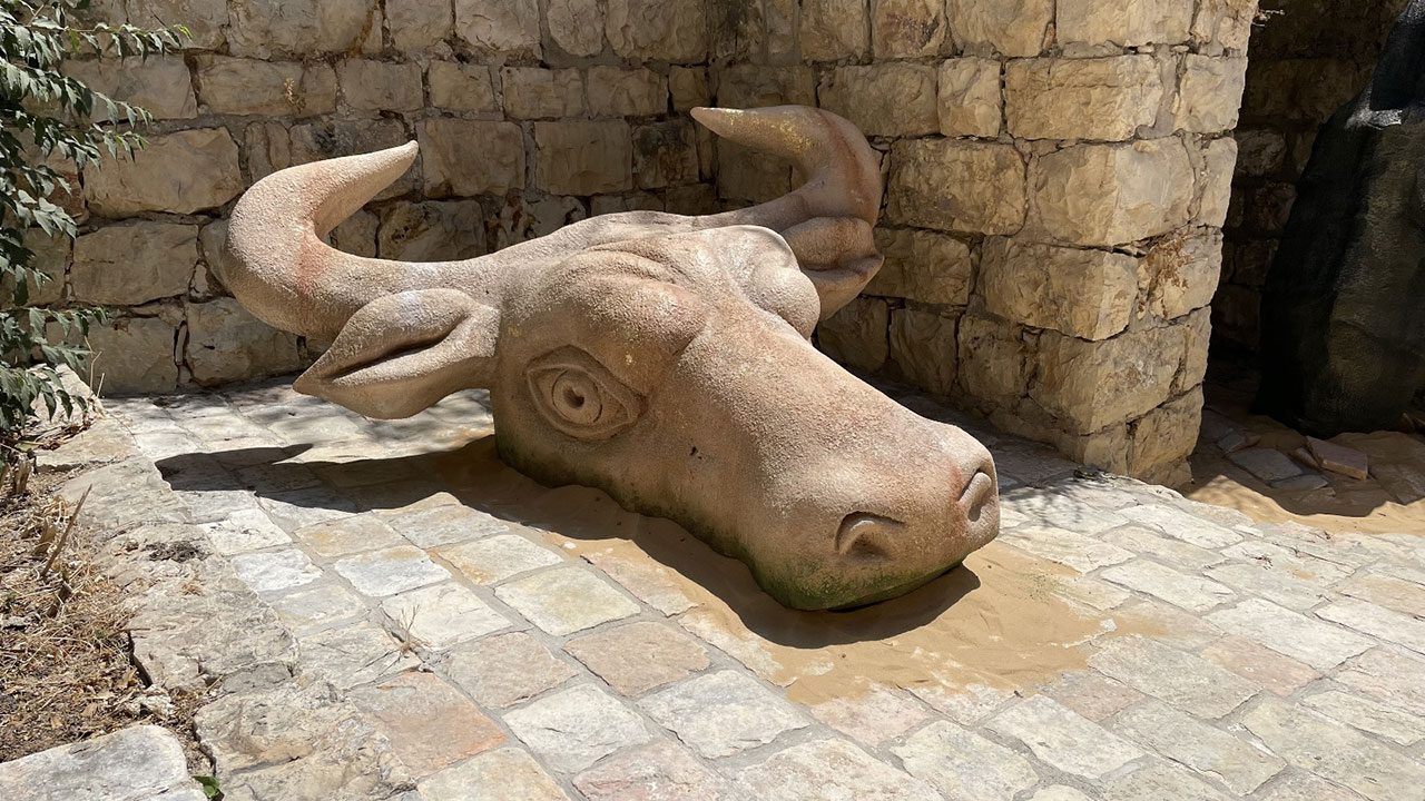 אולג בביץ, אלים ישנים. צילום: מ״ל