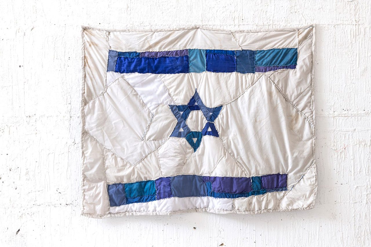 זקוקים לנחמה. צילומים: יונה שליי