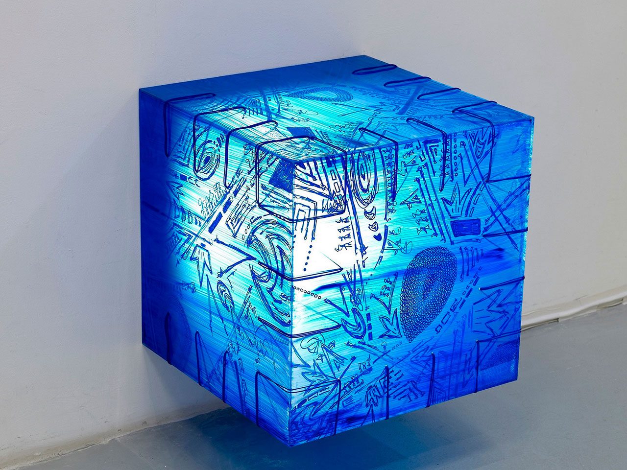 דניאל פלדהקר, הריבוע הכחול. צילום: אבי אמסלם