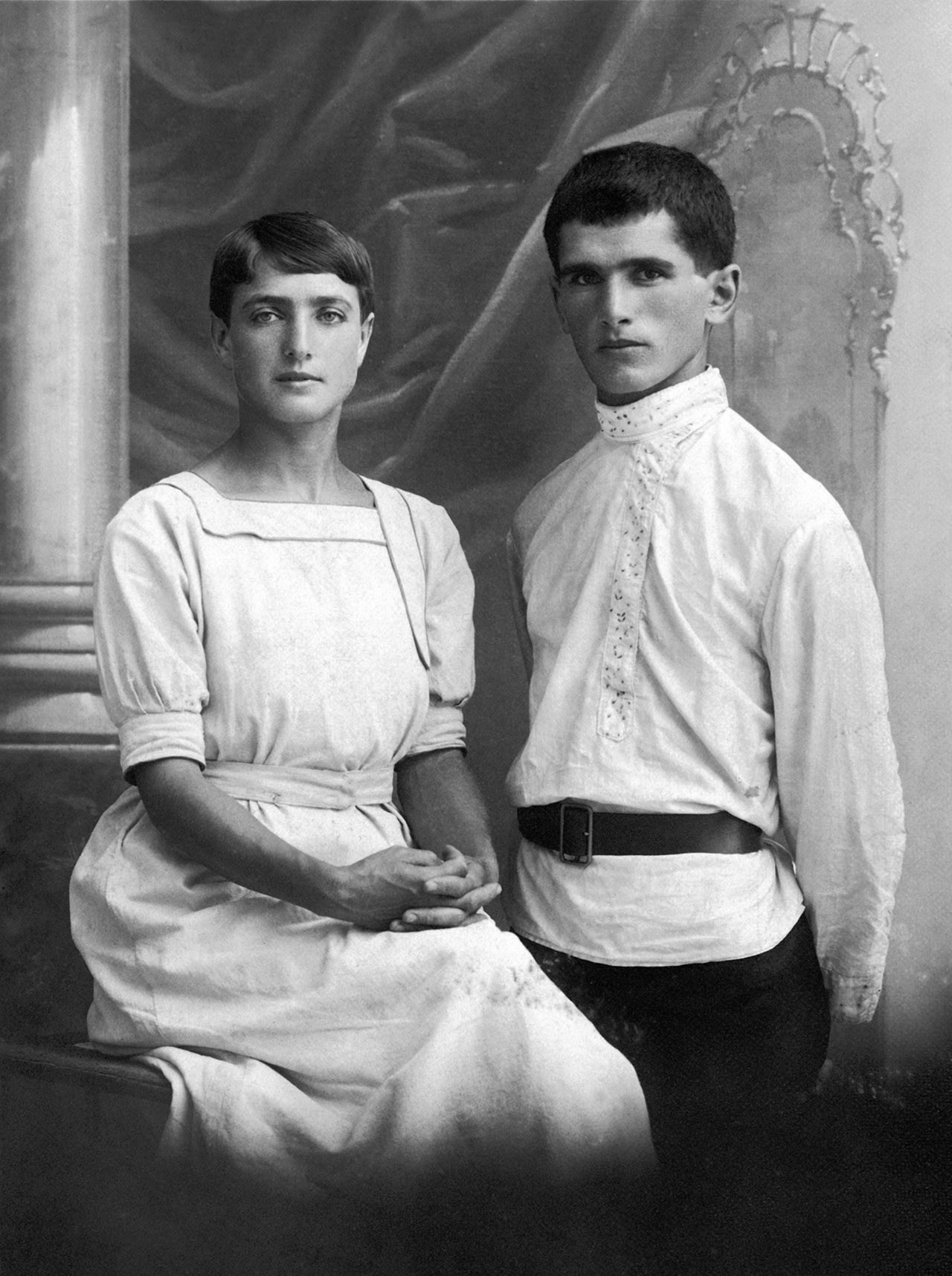 בני הזוג שרה ויעקב ריז׳יק. צילום: אברהם סוסקין, תל אביב, 1918