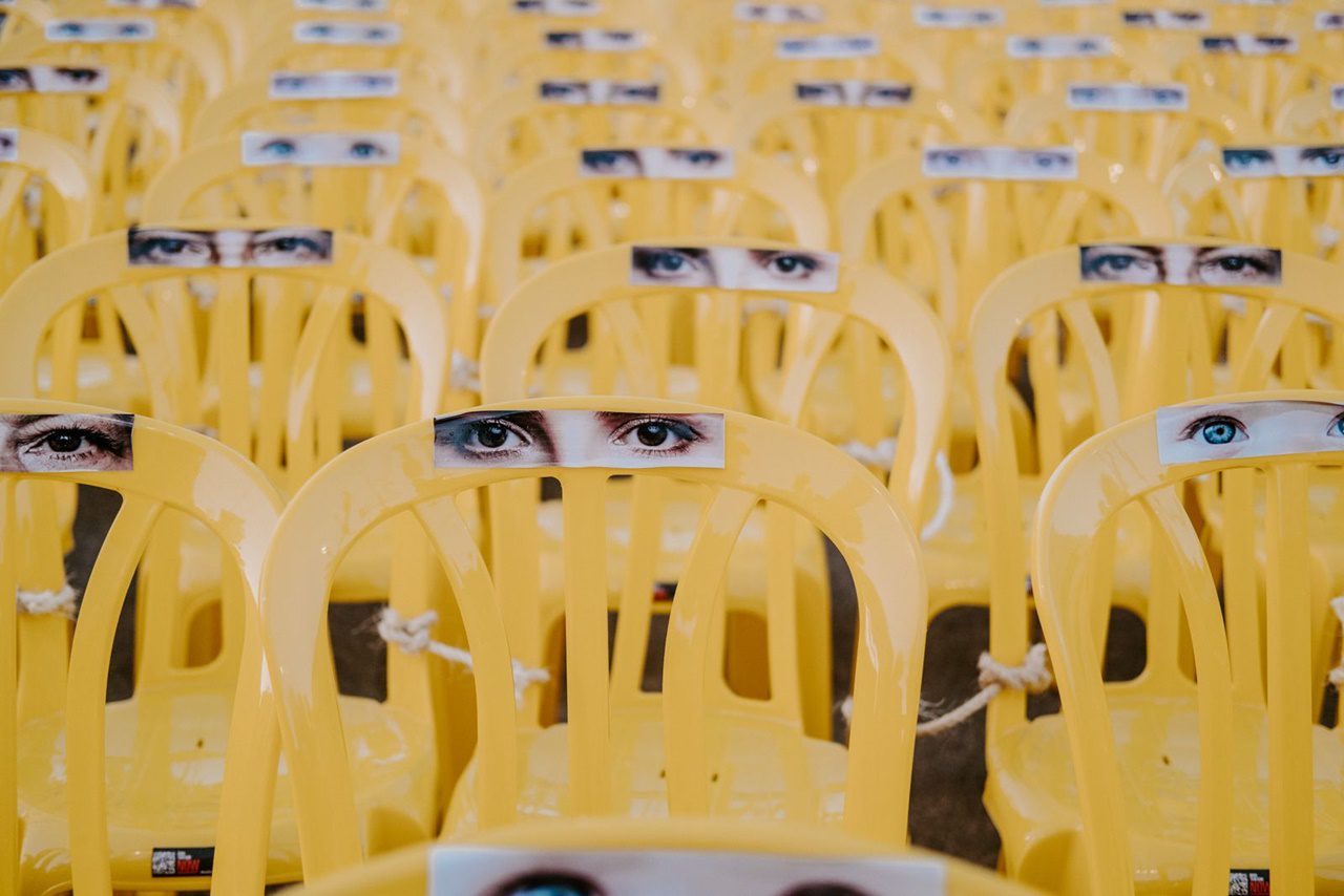 ליאור רוטשטיין בבניין עיריית הרצליה. צילומים: מ״ל