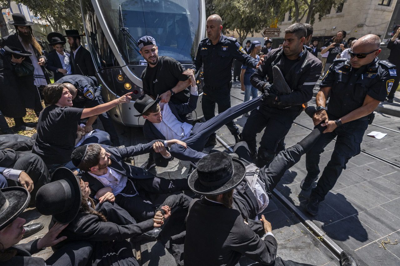 אוליבייה פיטוסי, פרס סדרות