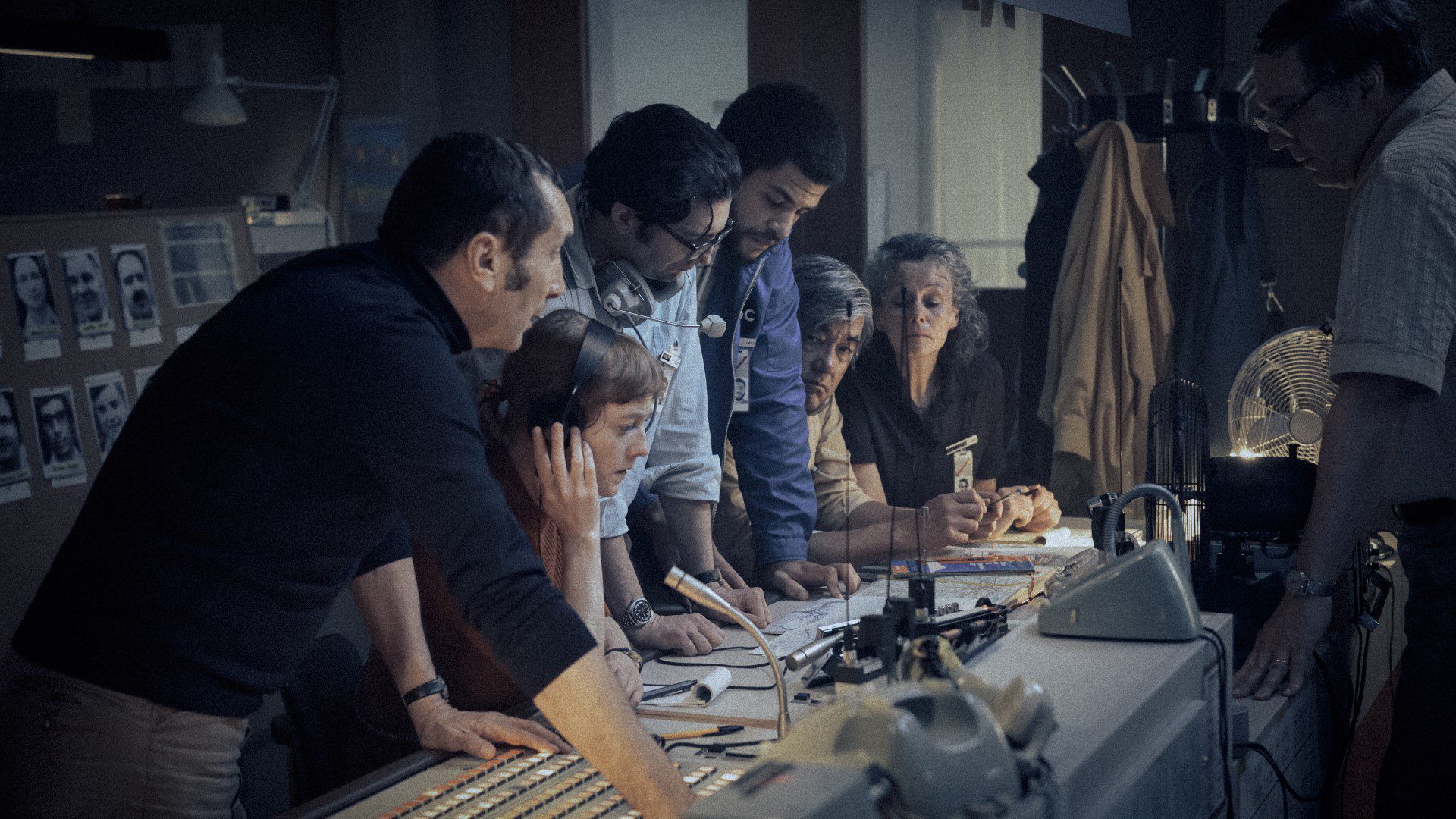 Jacques Lesgardes (Zinedine Soualem),Marianne Gebhard (Leonie Benesch), Geoff Mason (John Magaro), Carter (Marcus Rutherford) star in Paramount Pictures’ “SEPTEMBER 5” the film that unveils the decisive moment that forever changed media coverage and continues to impact live news today, set during the 1972 Munich Summer Olympics.