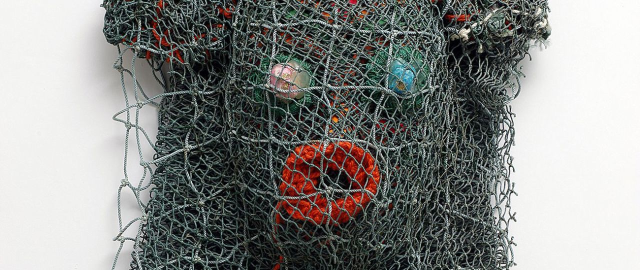 דינה הופמן, מבעד למסכה. צילום: רן ארדה