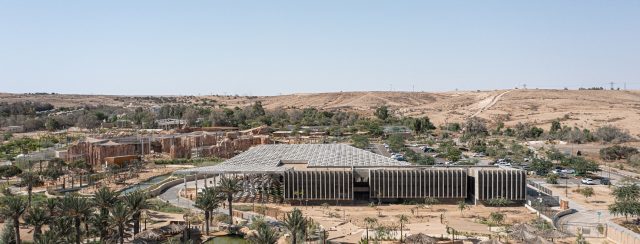 אסף לרמן אדריכלים, מבנה הכניסה למדבריום. צילום: נמרוד לוי