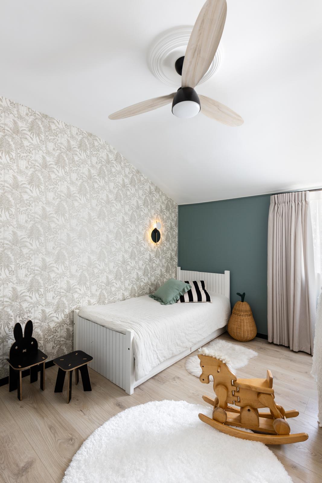 סוס נדנדה, צילום דניאל צאירי