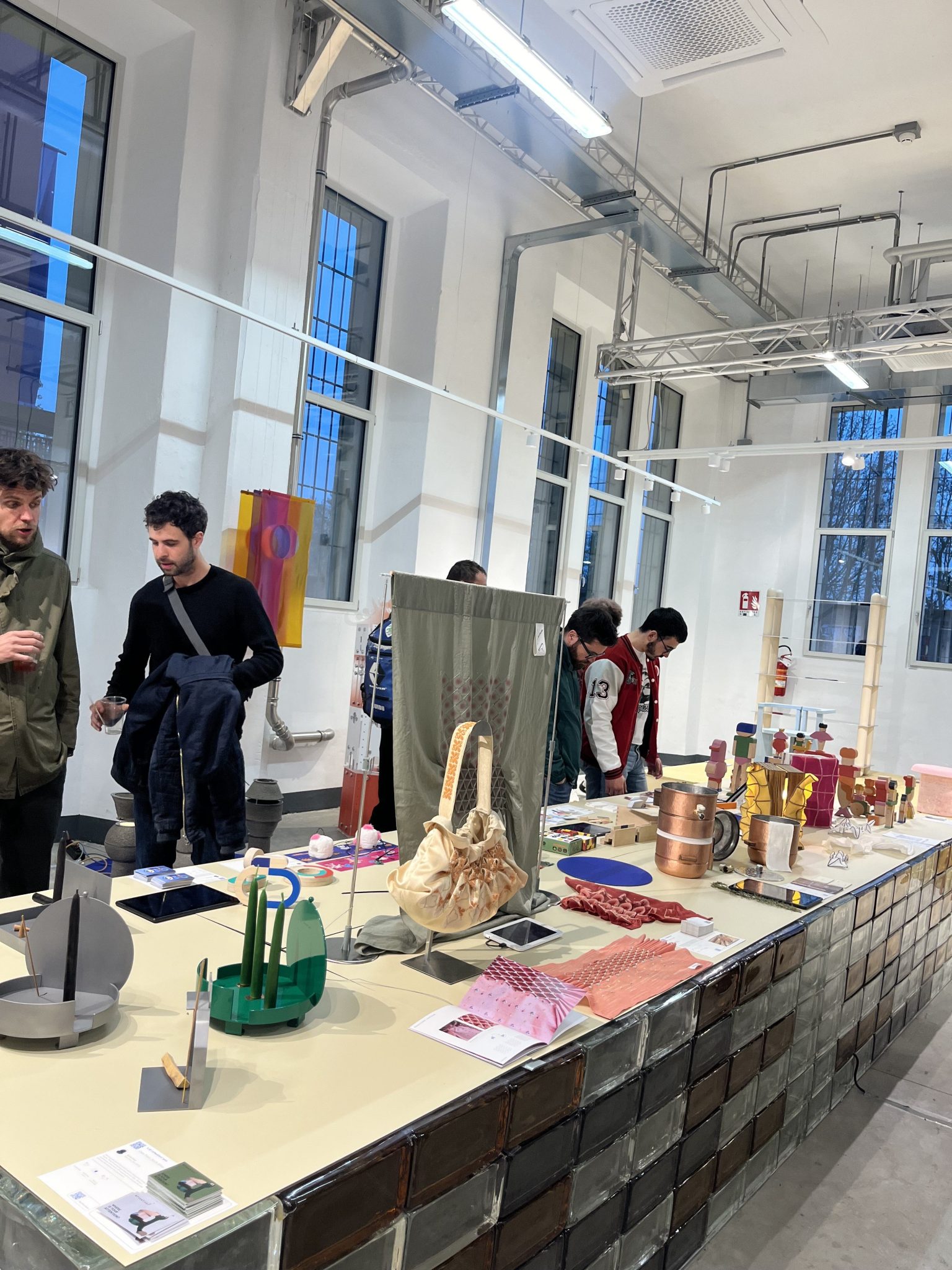 בתערוכה של Isola, שבוע העיצוב מילאנו. צילומים: מ״ל