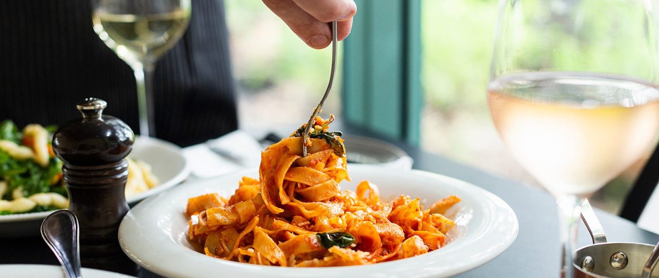 פסטה עגבניות חריפות של עידו פיינר. צילומים: שני הלוי