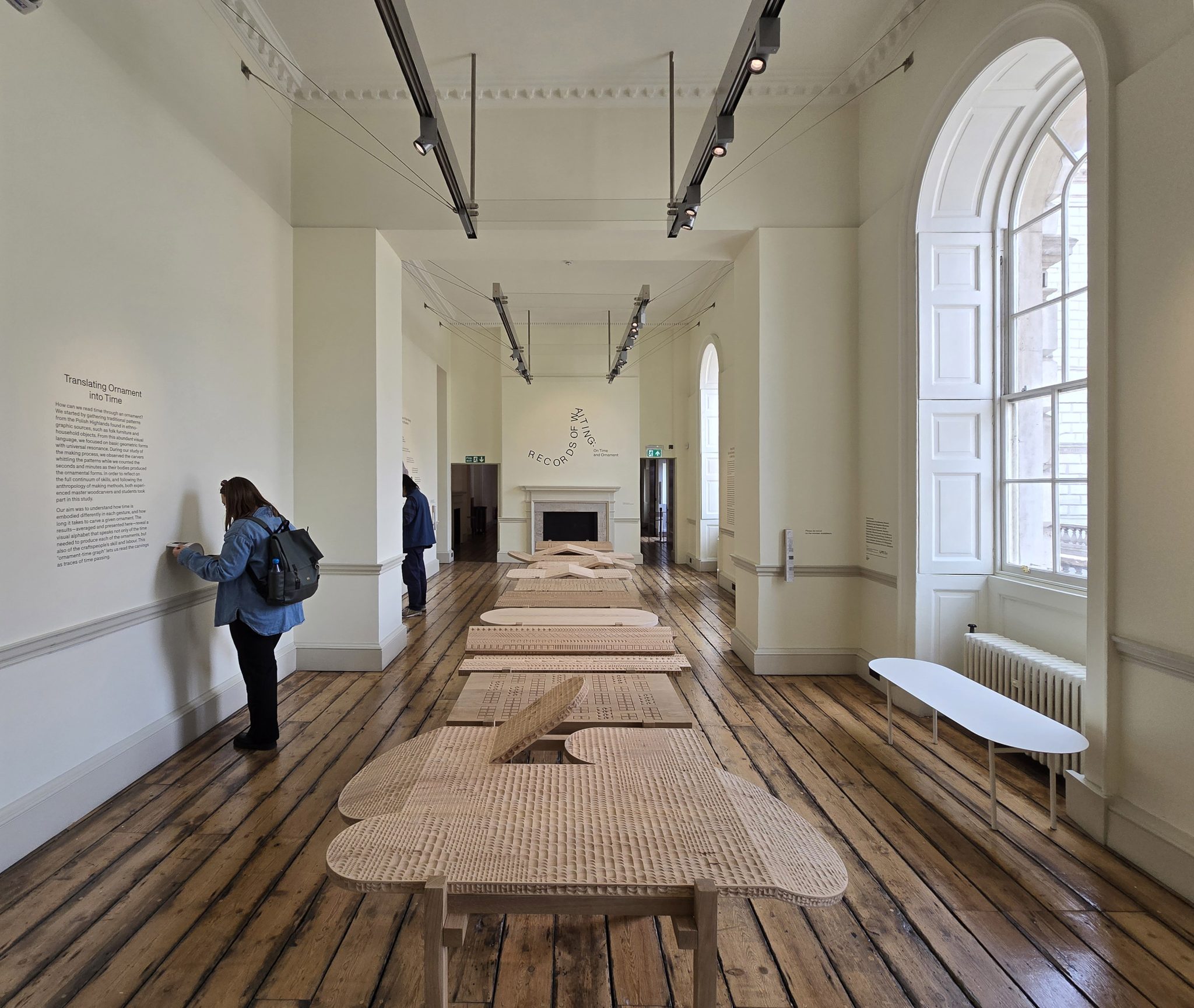 פולין, על זמן ועיטור