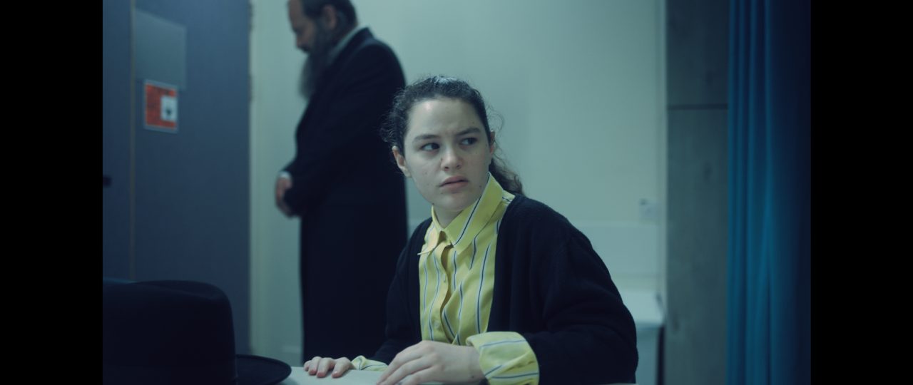 ריקי רוטר, בדיקת כשרות. צילום: רם שווקי