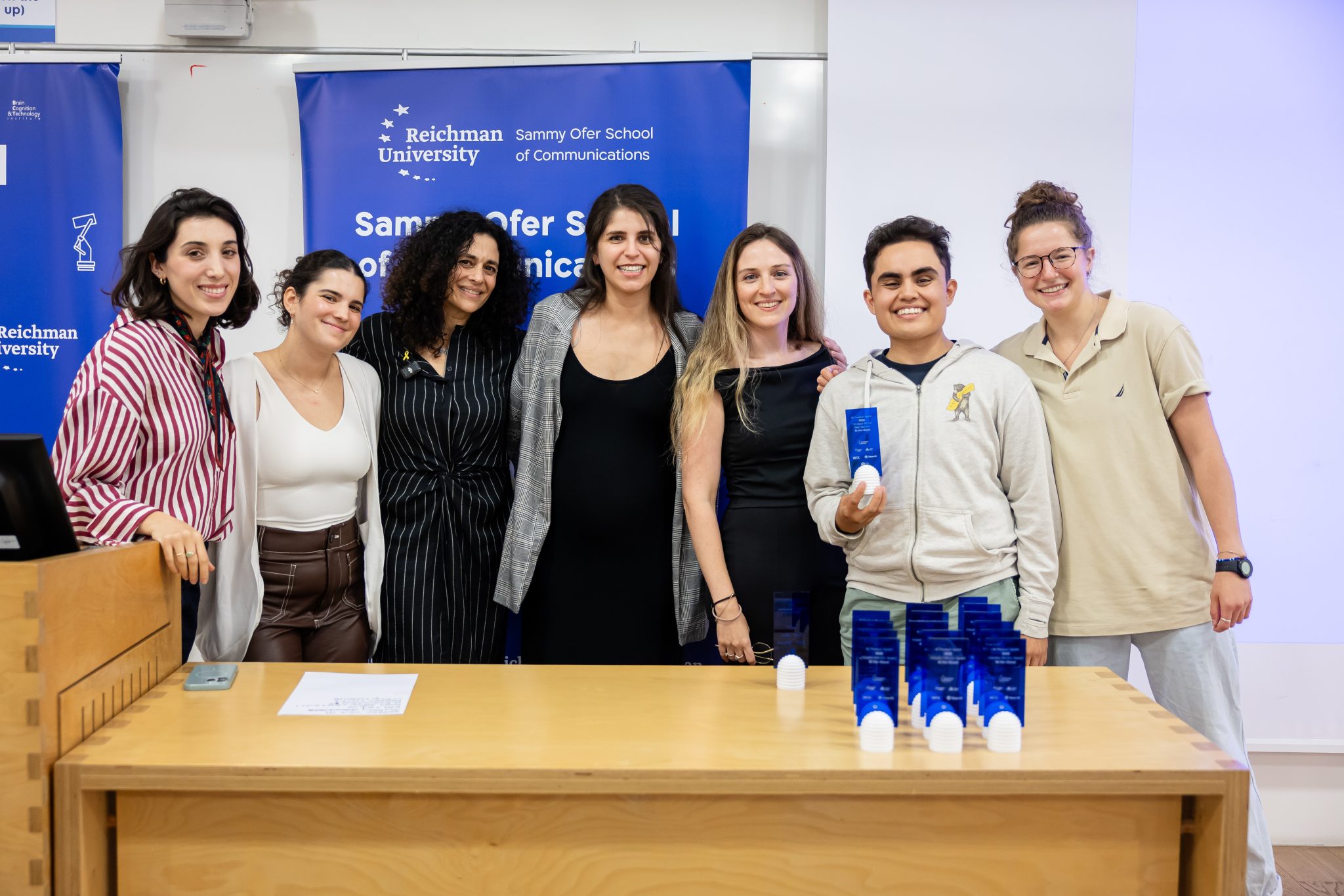 הקבוצה הזוכה בספרינט: גבי ווגל, גומא רינת אולייניק, דנה סולומון, מירי קברין, קתרין שלף. צילום: אלון גילבוע