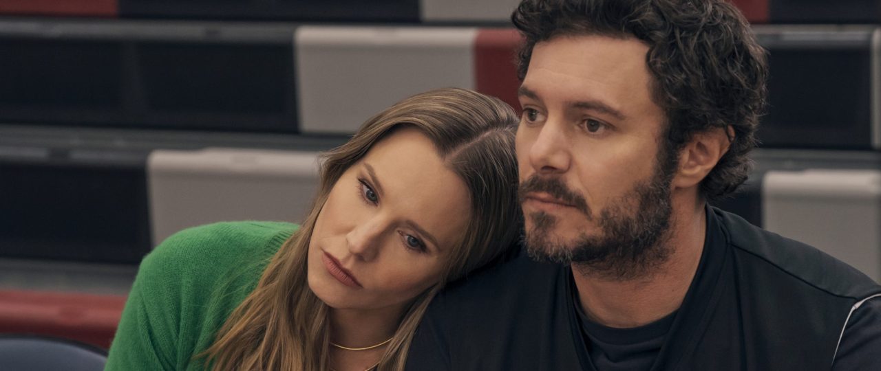 Nobody Wants This. (L to R) Kristen Bell as Joanne, Adam Brody as Noah in episode 202 of Nobody Wants This. Cr. Erin Simkin/Netflix © 2025