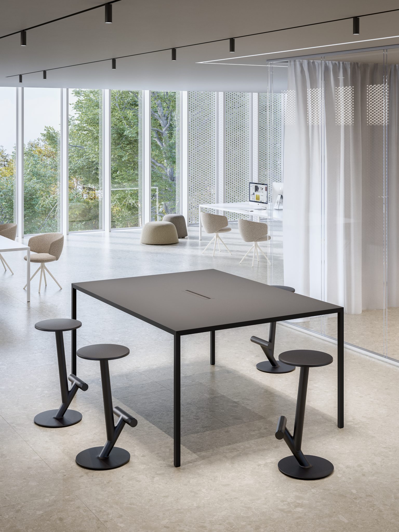 כסאות בר ל־mdf italia. צילום: מ״ל