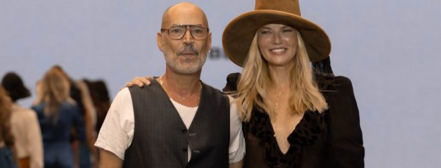 ויוי בלאיש (משמאל) וגלית גוטמן בתצוגה בשבוע האופנה ״ישראל קנדה״ תל אביב 2025. צילום: עומרי רוזנגרט