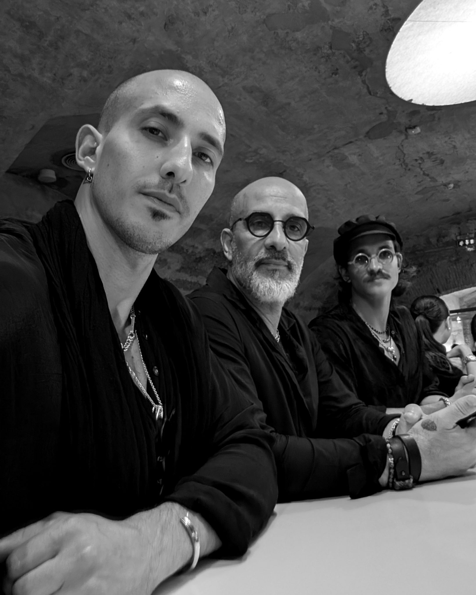 בני משחת טוביהו - האבא עופר והבנים גל וטל. צילום: רום אוזן