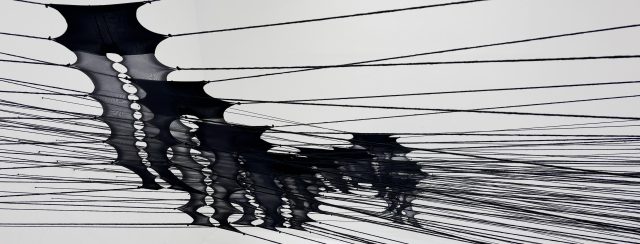 מנאר זועבי במרכז לאמנות עכשווית. צילומים: מ"ל