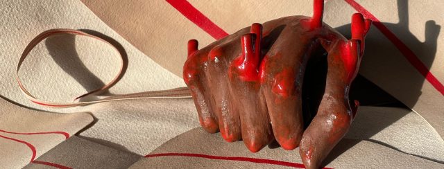 עוז וירט, ידיי האלמוגים. צילום: מ״ל