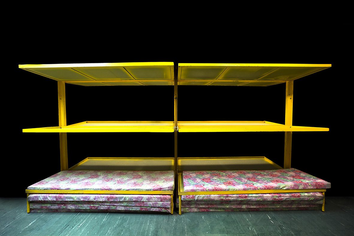 הדר סייפן, שהות אמנית במקלט ציבורי, 2014