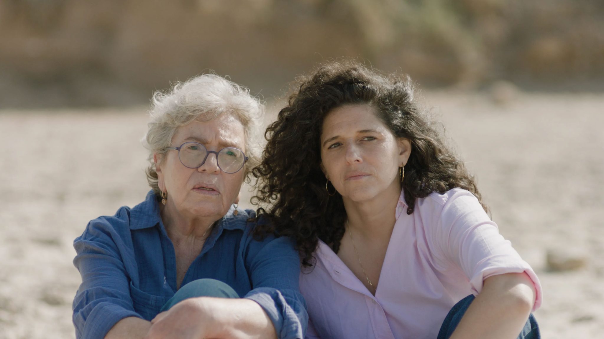נועה קולר ותיקי דיין. צילום: כאן 11, יסמין טי וי