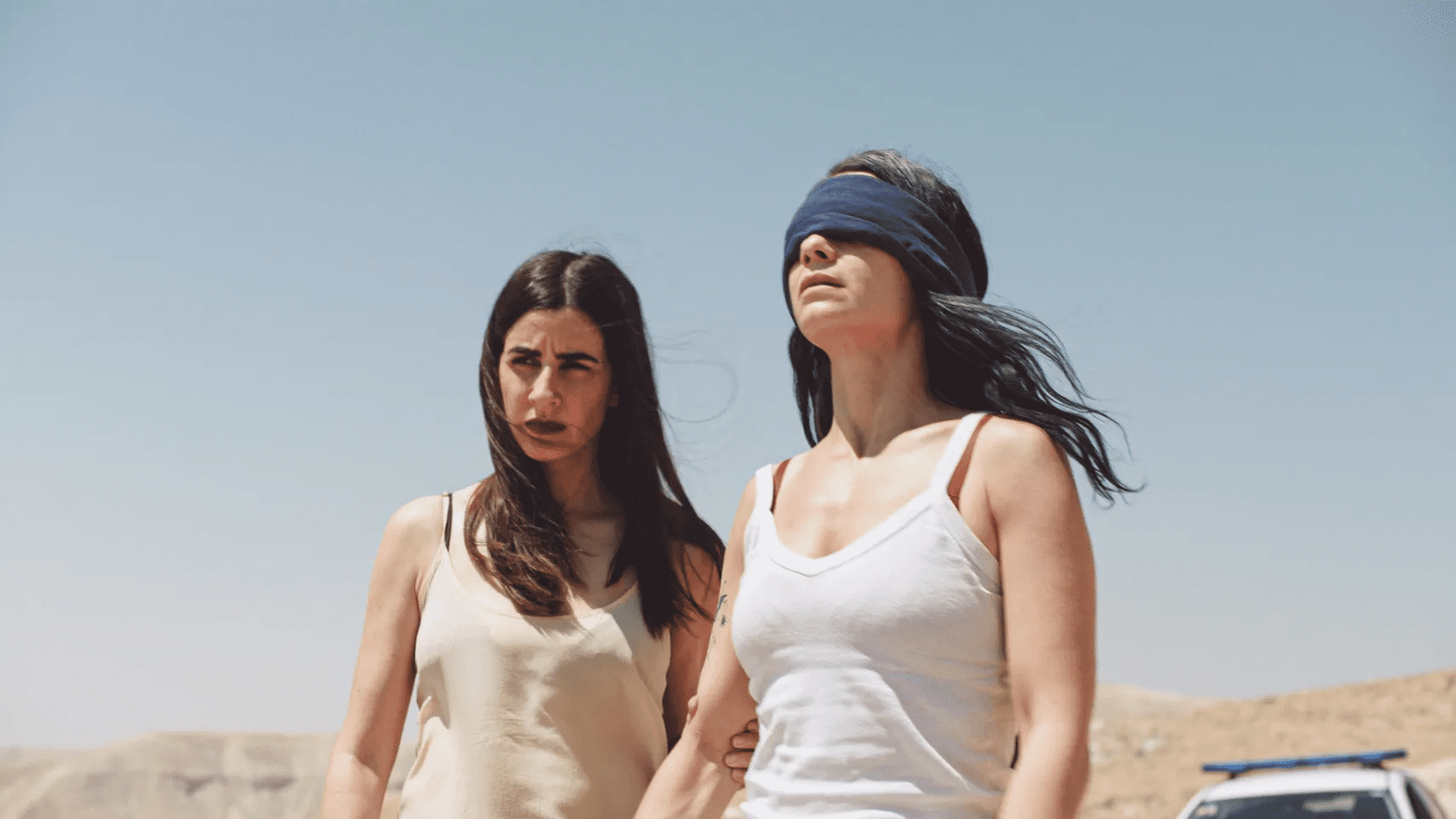 דאנה איבגי ונינט טייב בסדרה ״גחליליות״. צילום: ירון שרף, HOT וסטודיו ענני מבית פרמאונט