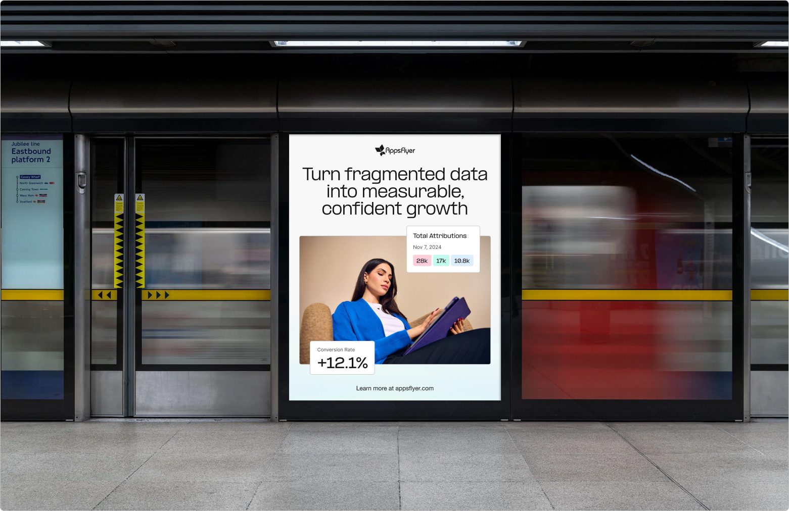 ארט־דיירקשן: רות מרום; עיצוב: איל חוברס