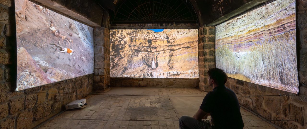 פאטמה שנאן, One Shot. צילומי הצבה: דניאל חנוך