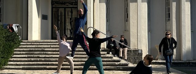 תנועה ציבורית, כוראוגרפיה לאוסף, המשכן לאמנות עין חרוד. צילומים: מ״ל