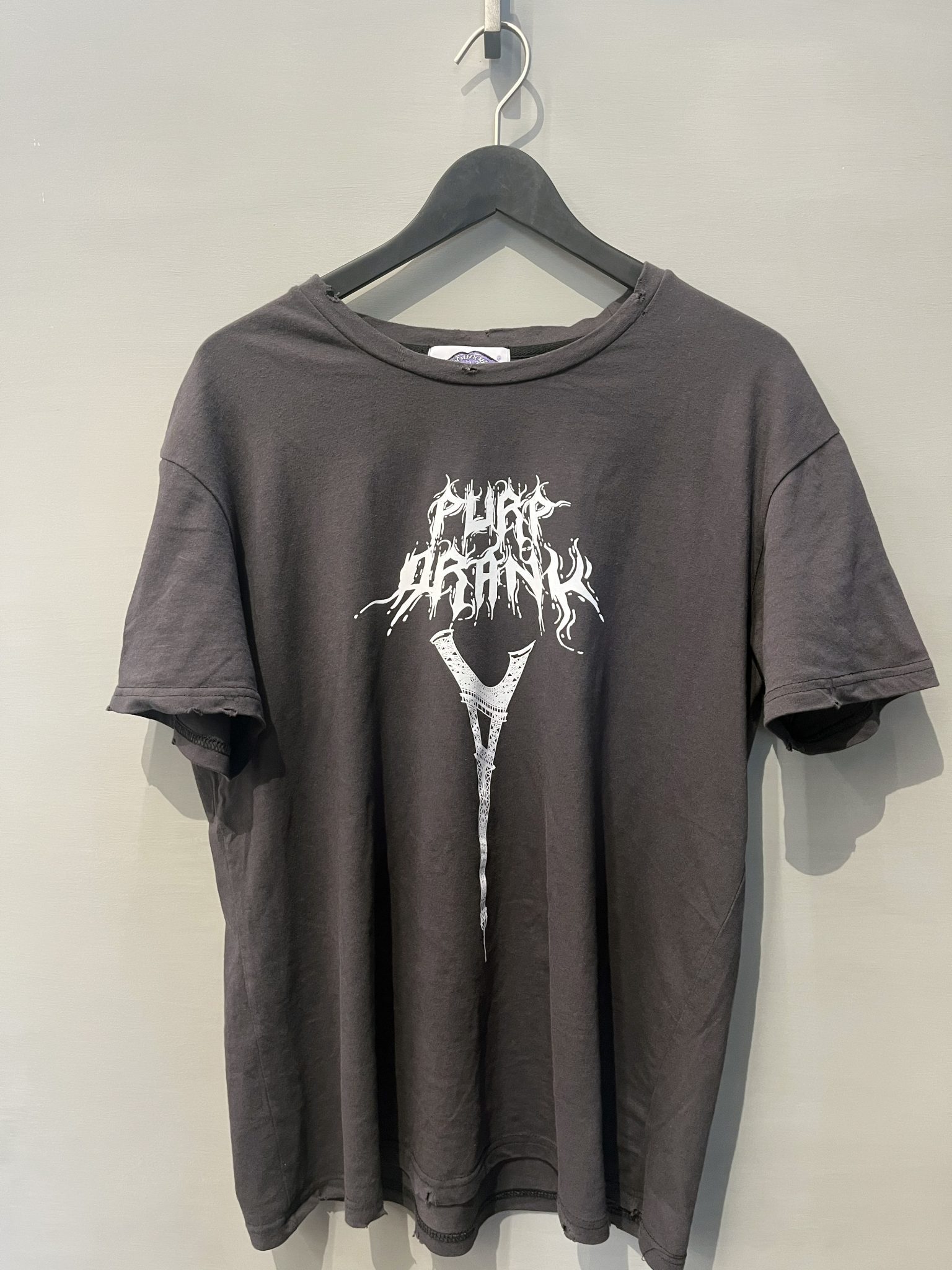 חולצת הסולד אאוט הראשונה. צילום: מ״ל