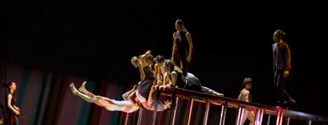 דוֹם. בשמת נוסן לאנסמבל בת־שבע. צילומים: אסקף