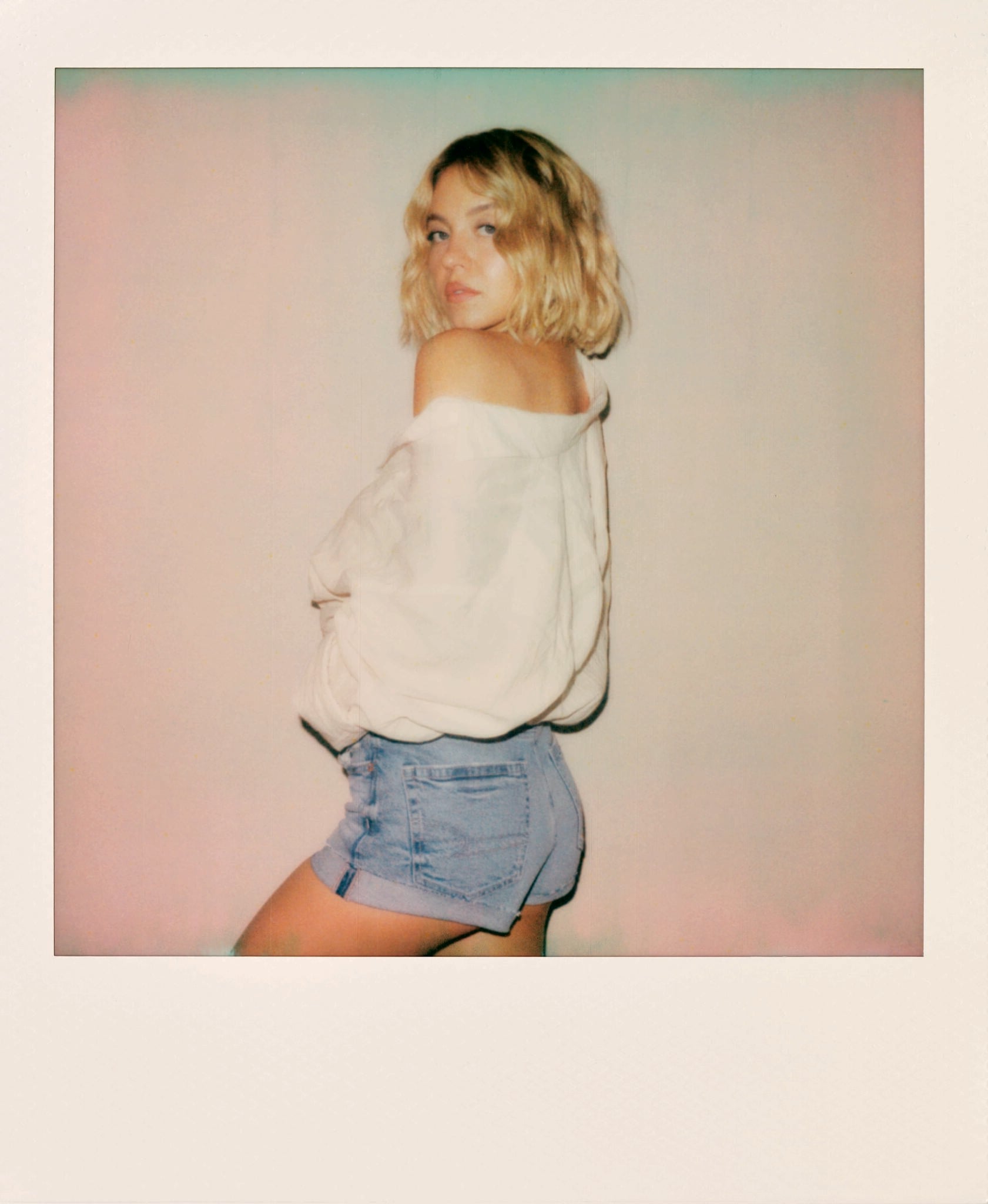 מכנסי ג׳ינס קצרים באמריקן איגל. צילומים: מ״ל