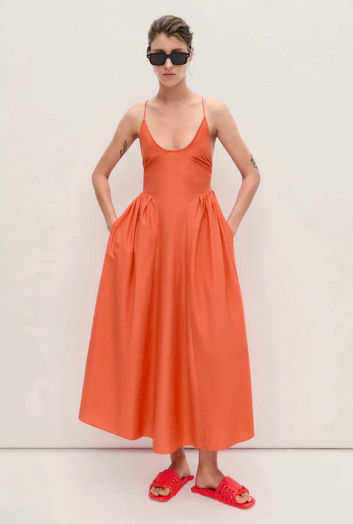 הבחירה של מרינה: שמלת מקסי של silk laundry