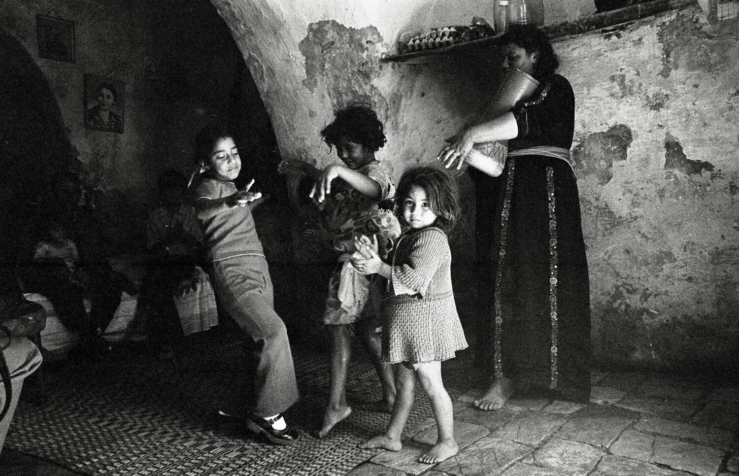 צוענים בעיר העתיקה, 1975