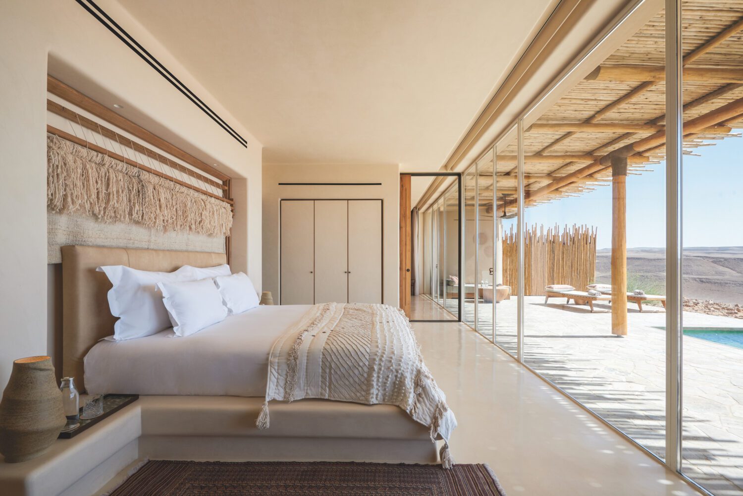 SIX SENSES SHAHARUT