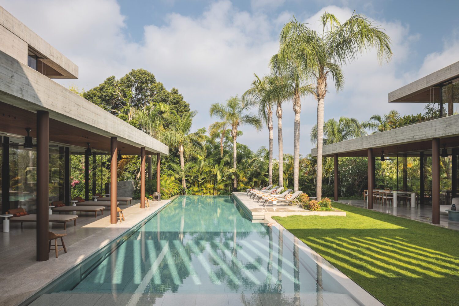 CONCRETE PALM VILLA